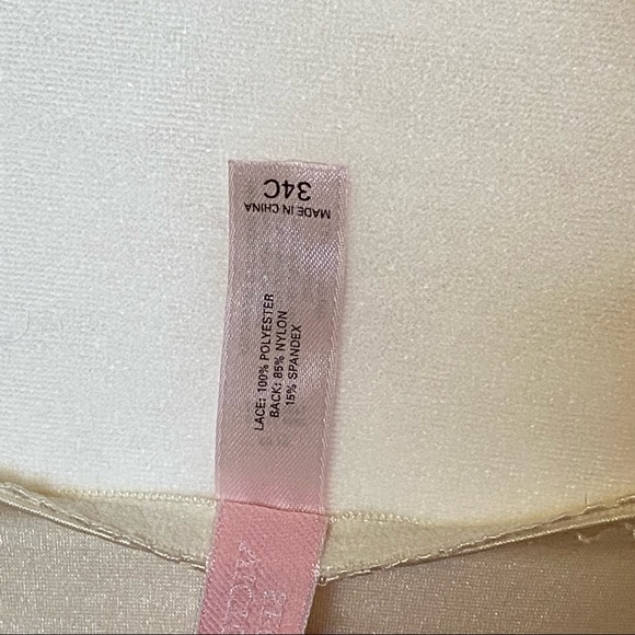 VINTAGE Victoria Secret Ivory body suit - Picture 4 of 9